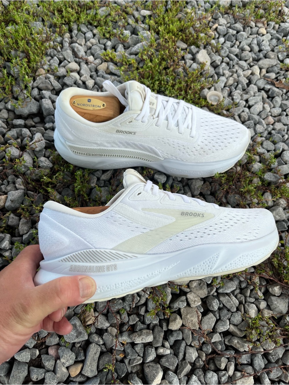 Brooks Adrenaline GTS 24
Comfort/Athletic
Medical Field Shoe
Size 8.5 for Women - Picture 7 of 10